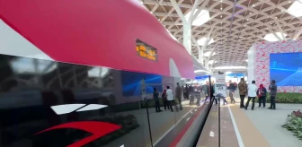 Endonezya'da Yüksek Hızlı Demiryolu Faaliyete Geçti