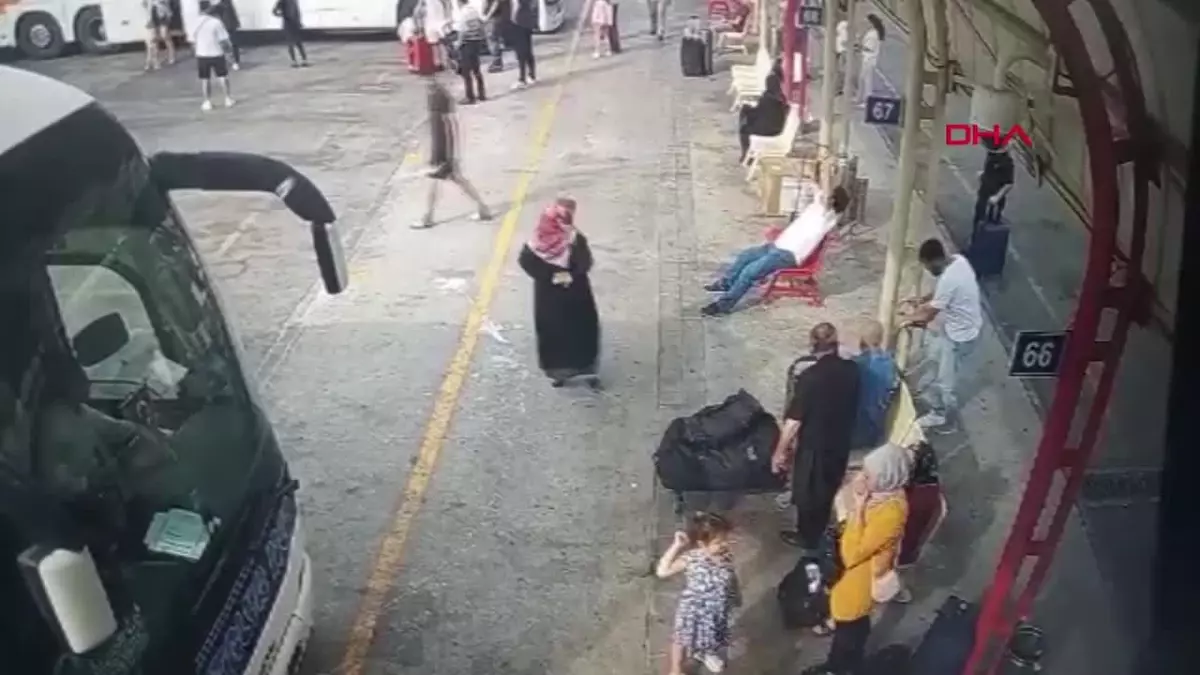 Bursa Otobüs Terminali'nde Yumruklu Kavga Sonucu Kalp Krizi Geçiren Yolcu Hayatını Kaybetti