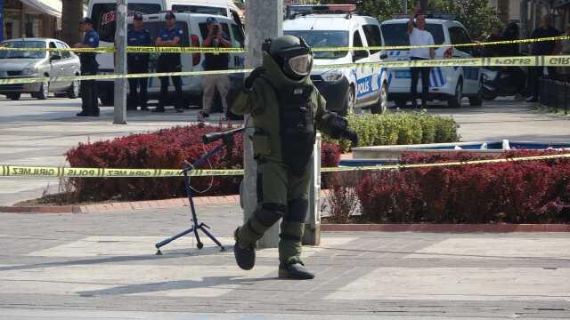 Mustafa Destici'nin Denizli ziyareti sırasında bomba paniği! İhbar asılsız çıktı, program ertelendi Mustafa Destici'nin Denizli ziyareti sırasında bomba paniği! İhbar asılsız çıktı, program ertelendi