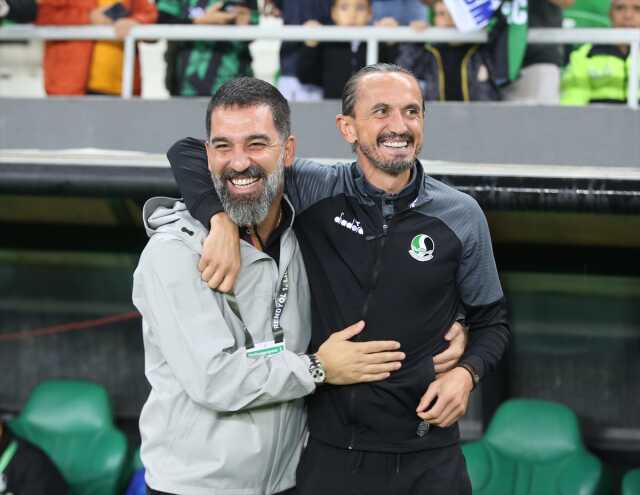 Sakarya'da apolet söktüler! Tuncay Şanlı, Arda Turan'ın çılgın serisine son verdi Sakarya'da apolet söktüler! Tuncay Şanlı, Arda Turan'ın çılgın serisine son verdi