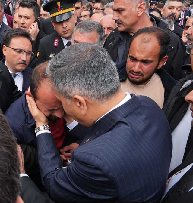 Şehit veterinere veda