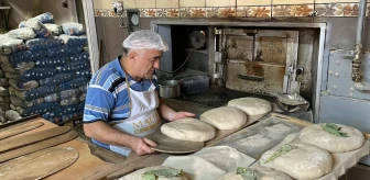 Zonguldak'ta Mancarlı Ekmeği Üreten Ekmek Ustası