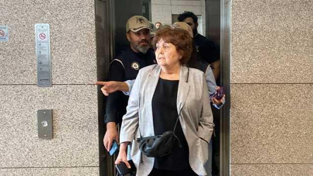 Medya Mahallesi programı kaldırıldı mı, bitti mi? Ayşenur Arslan Medya Mahallesi neden sonlandırıldı? Medya Mahallesi programı kaldırıldı mı, bitti mi? Ayşenur Arslan Medya Mahallesi neden sonlandırıldı?