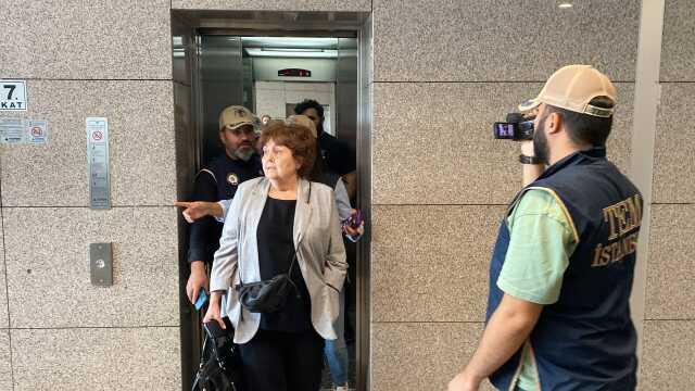 Son Dakika: Gazeteci Ayşenur Arslan gözaltına alındı Son Dakika: Gazeteci Ayşenur Arslan gözaltına alındı