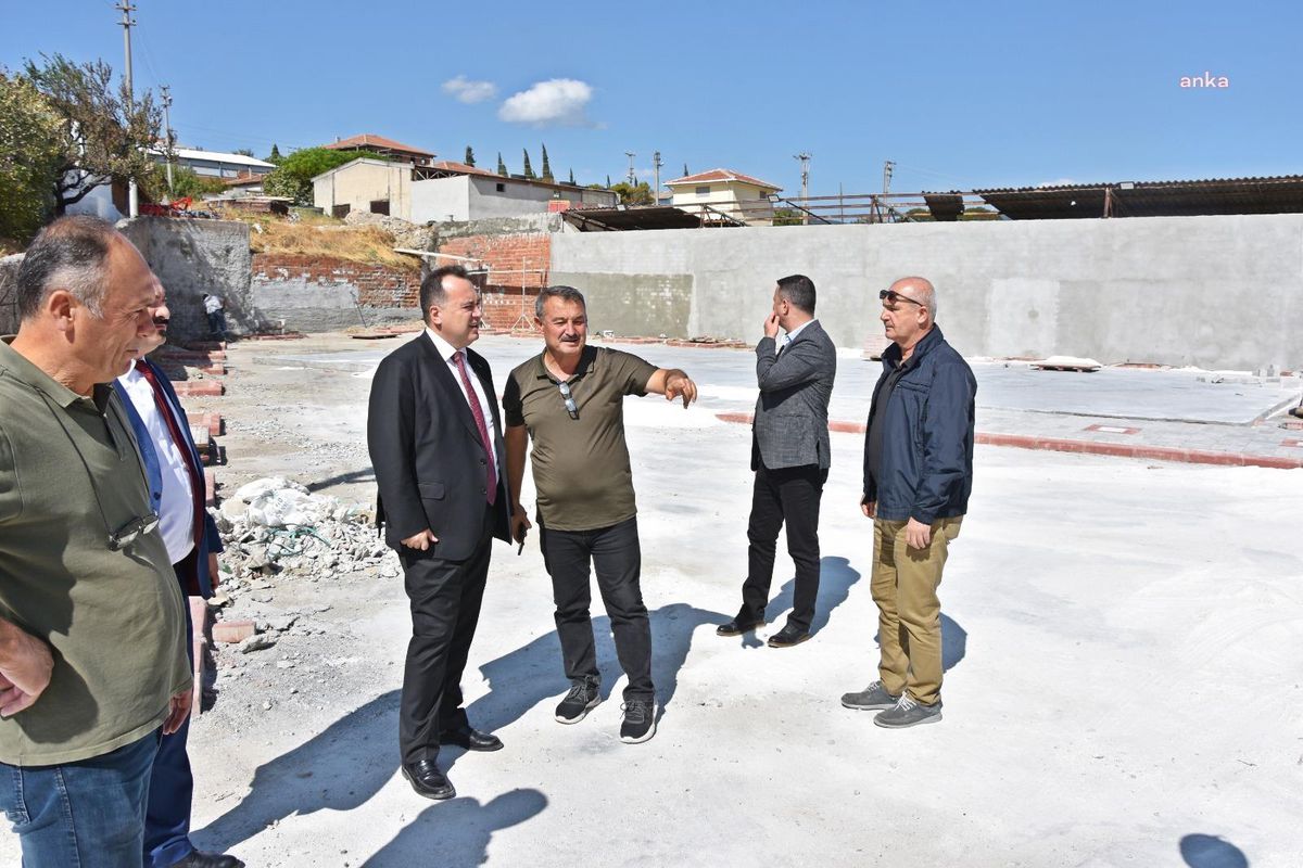 Akhisar Belediyesi Zeytinliova Mahallesi'ne yeni park kazandırıyor