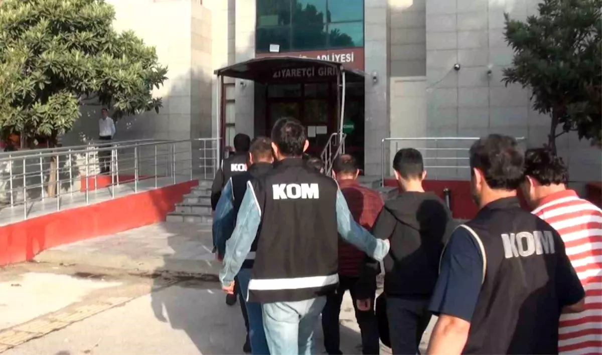 Balıkesir merkezli FETÖ operasyonunda 11 kişi tutuklandı