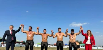 Sakarya Büyükşehir Belediyesi Spor Kulübü Güreşçileri Bulgaristan'da Şampiyonluk Elde Etti
