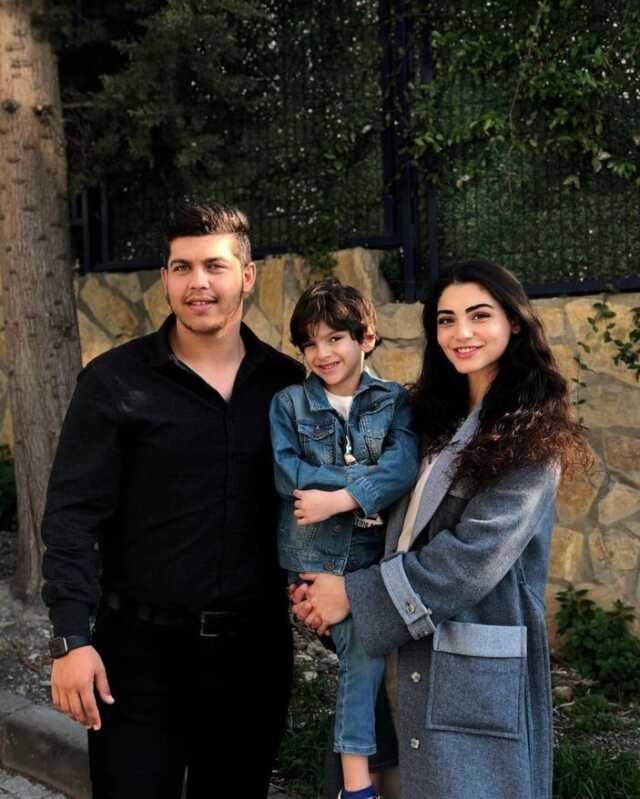 Kuruluş Osman'ın Bala'sı Özge Törer'in kardeşini görenler şaşkına döndü! Benzerlik pes dedirtiyor