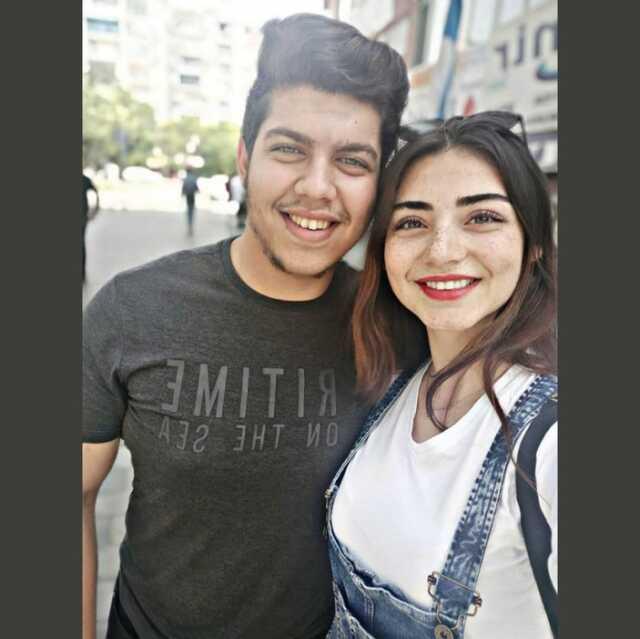 Kuruluş Osman'ın Bala'sı Özge Törer'in kardeşini görenler şaşkına döndü! Benzerlik pes dedirtiyor