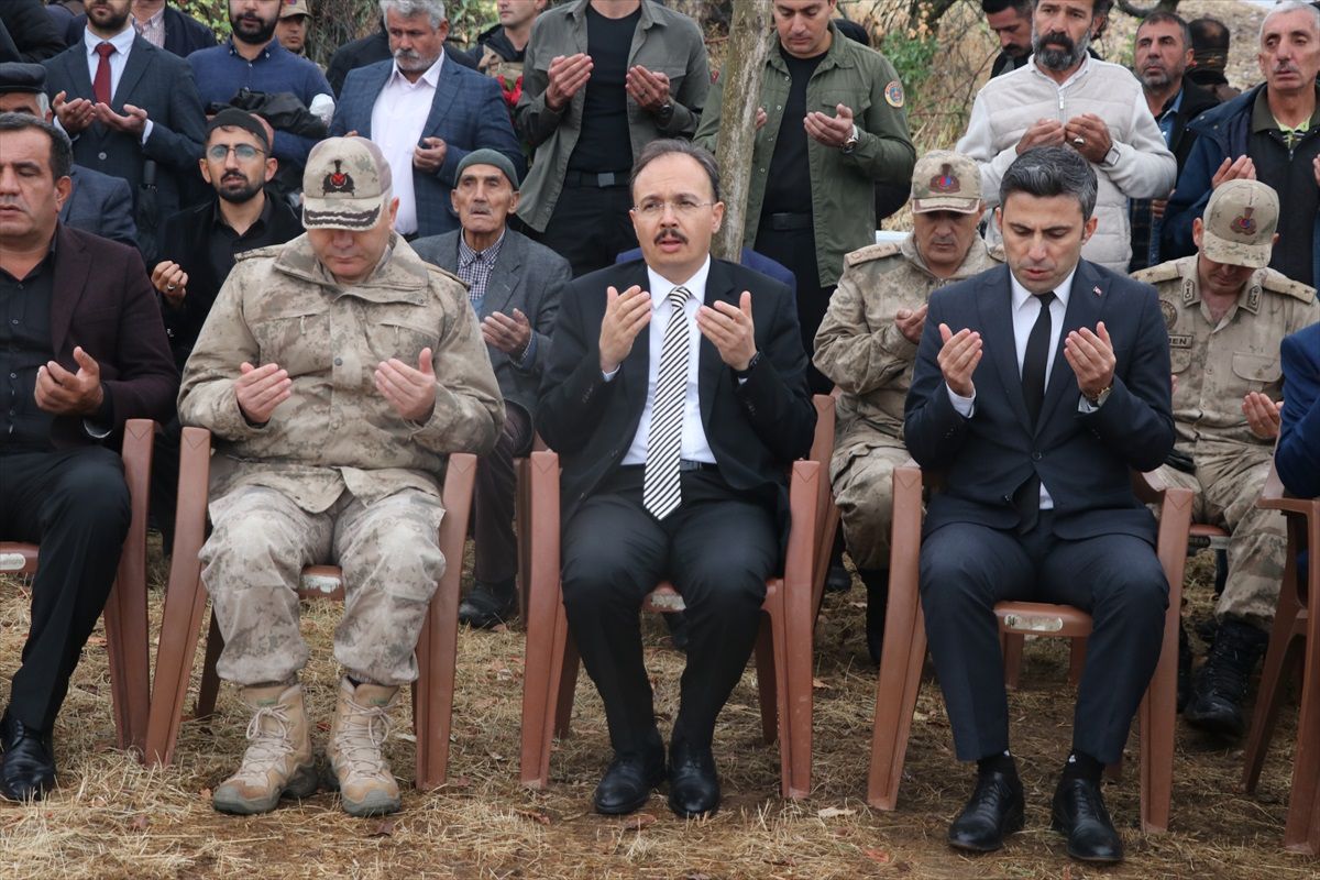 Siirt'in Daltepe ve Kalkancık köylerinde PKK'lı teröristlerin katlettiği 37 kişi anıldı