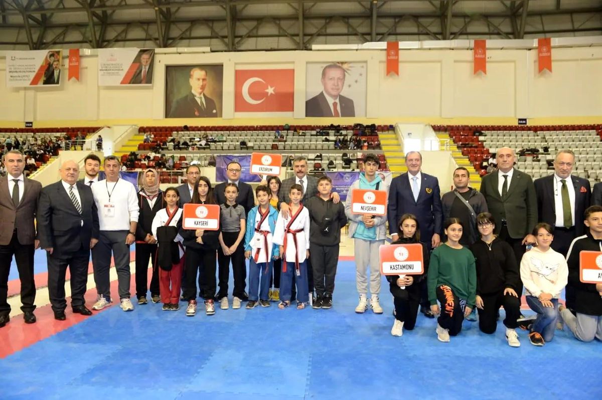 Türkiye Tekvando Poomsea Şampiyonası Erzurum'da Başladı