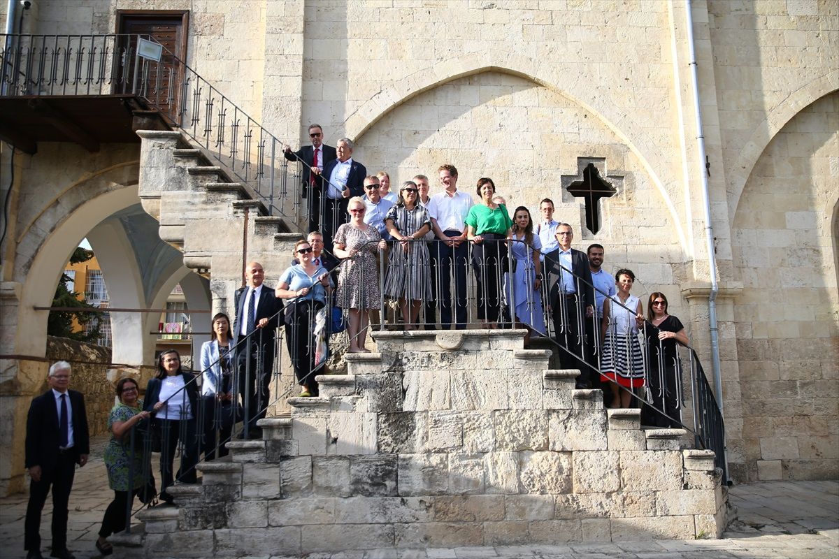 AB Türkiye Delegasyonu Başkanı Tarsus'ta St. Paul Anıt Müzesi'ni ziyaret etti