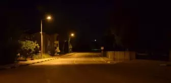 Kadın, eşini aldatmakla suçladığı erkeği ve eşini vurdu