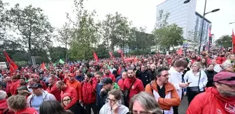 Brüksel'de binlerce kişi protesto hakkına kısıtlama tasarısını protesto etti