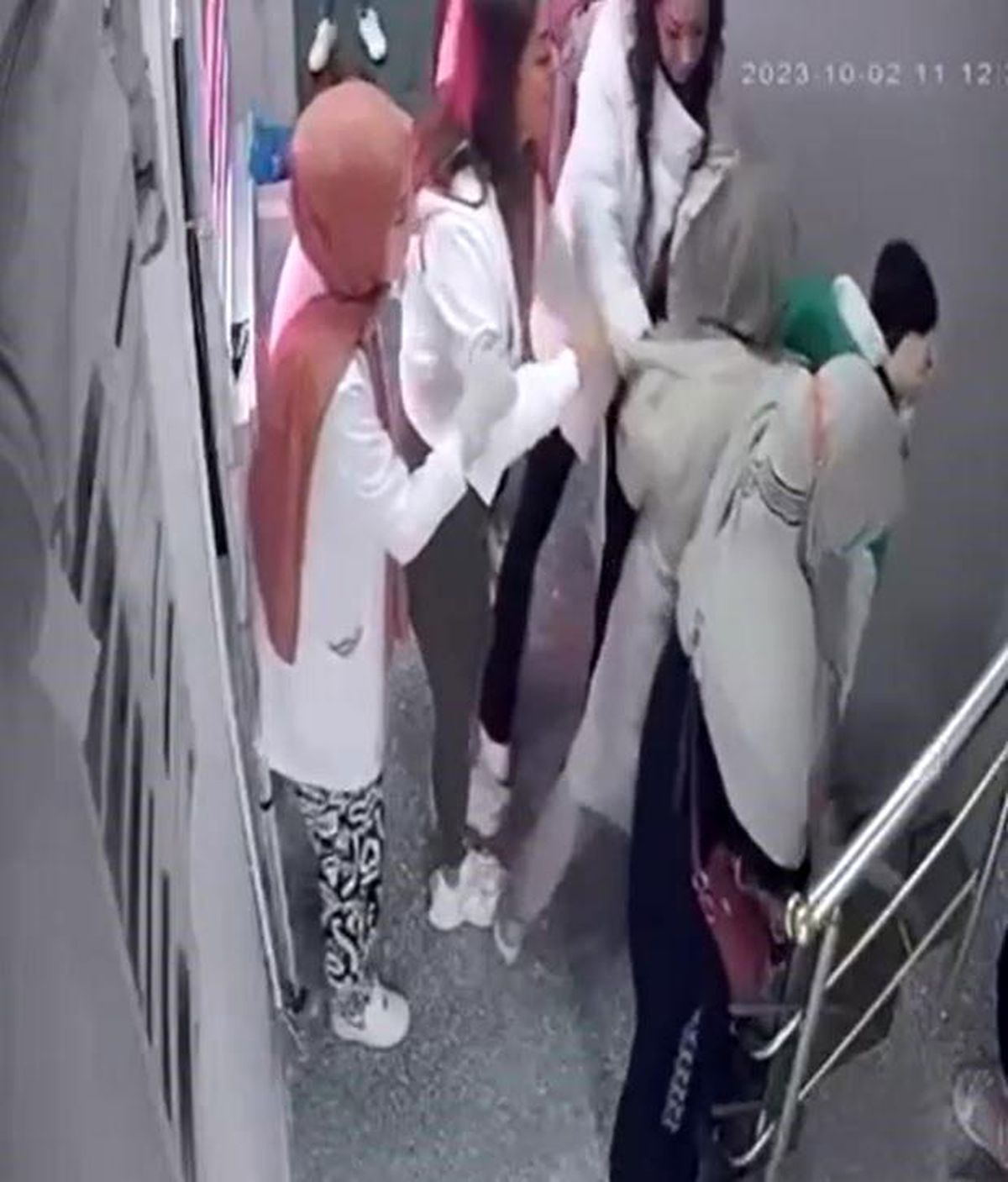 Esenyurt'ta Güzellik Merkezinde Kavga Çıktı