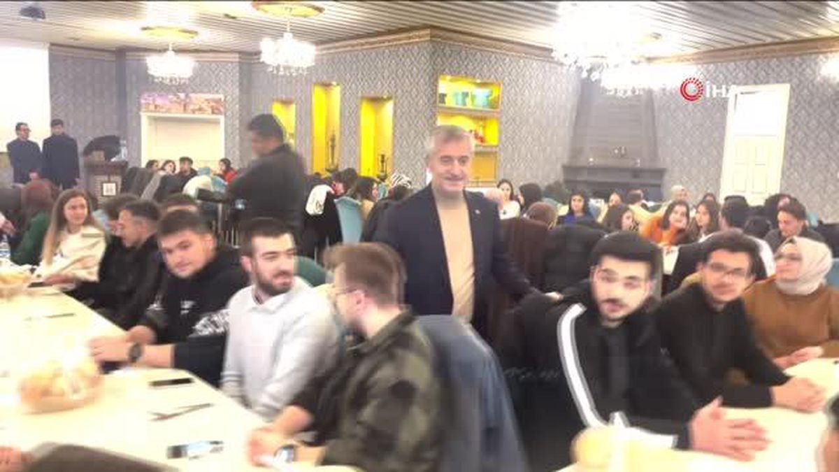 Şahinbey Belediye Başkanı Mehmet Tahmazoğlu, Kars'ta Üniversite Öğrencileriyle Buluştu
