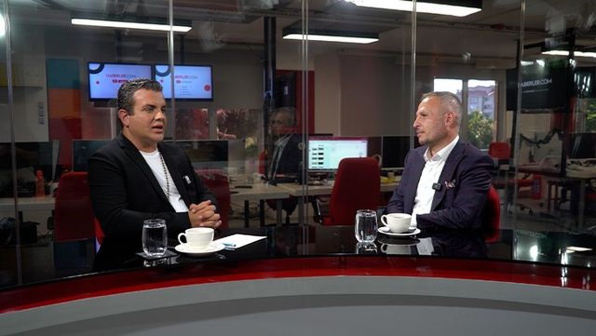Modacı Faruk Karataş'tan çarpıcı açıklamalar: Tasarımı ve kesimi bana ait kıyafetlere başkasının etiketlerinin koyulması beni üzüyor