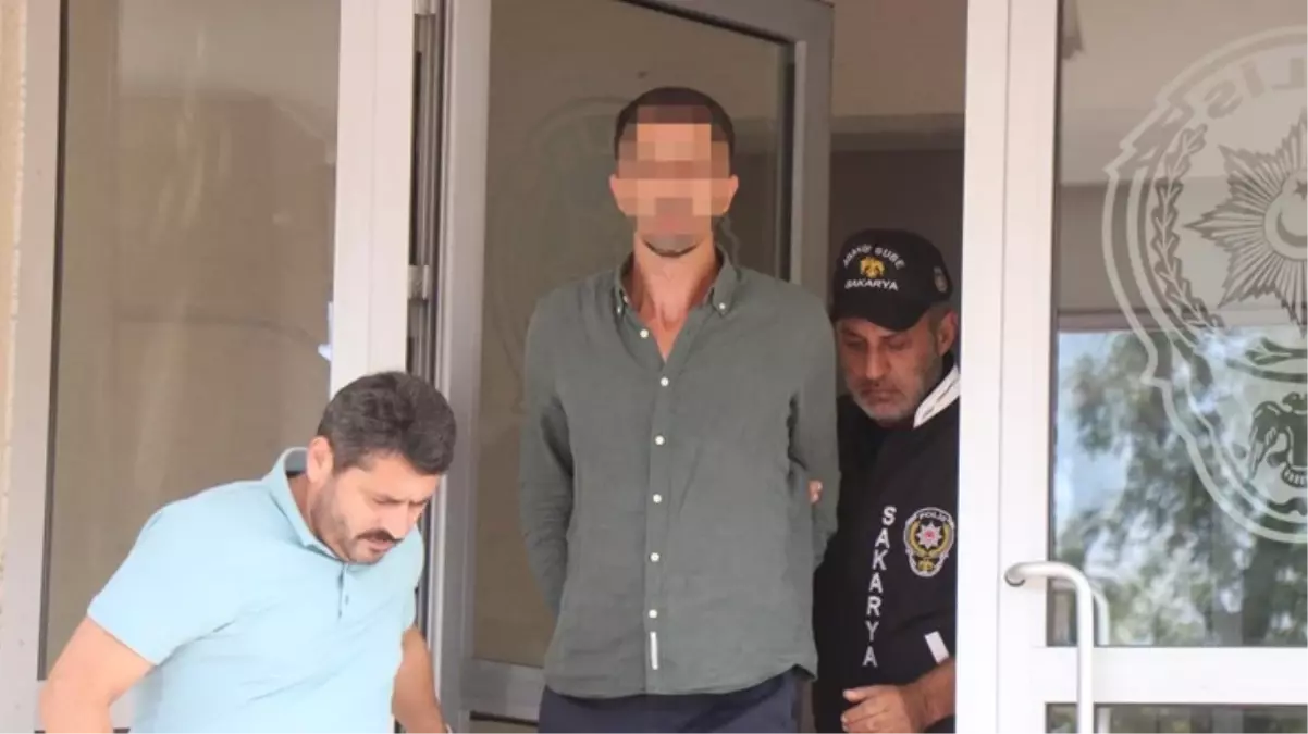 Aldatıldığını düşünüp eşini takip eden adam, hem karısına hem de buluştuğu kişiye kurşun yağdırdı