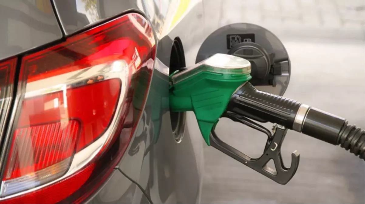 Benzinin ardından bir büyük indirim de motorine geliyor