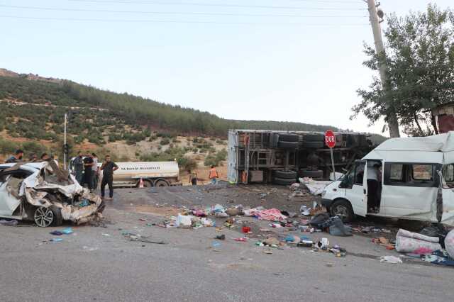 Gaziantep'teki feci kazanın ardından kapanan yol tekrar trafiğe açıldı