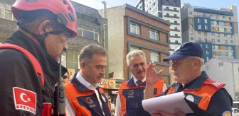 Gaziosmanpaşa Belediyesi Deprem Tatbikatı Gerçekleştirdi