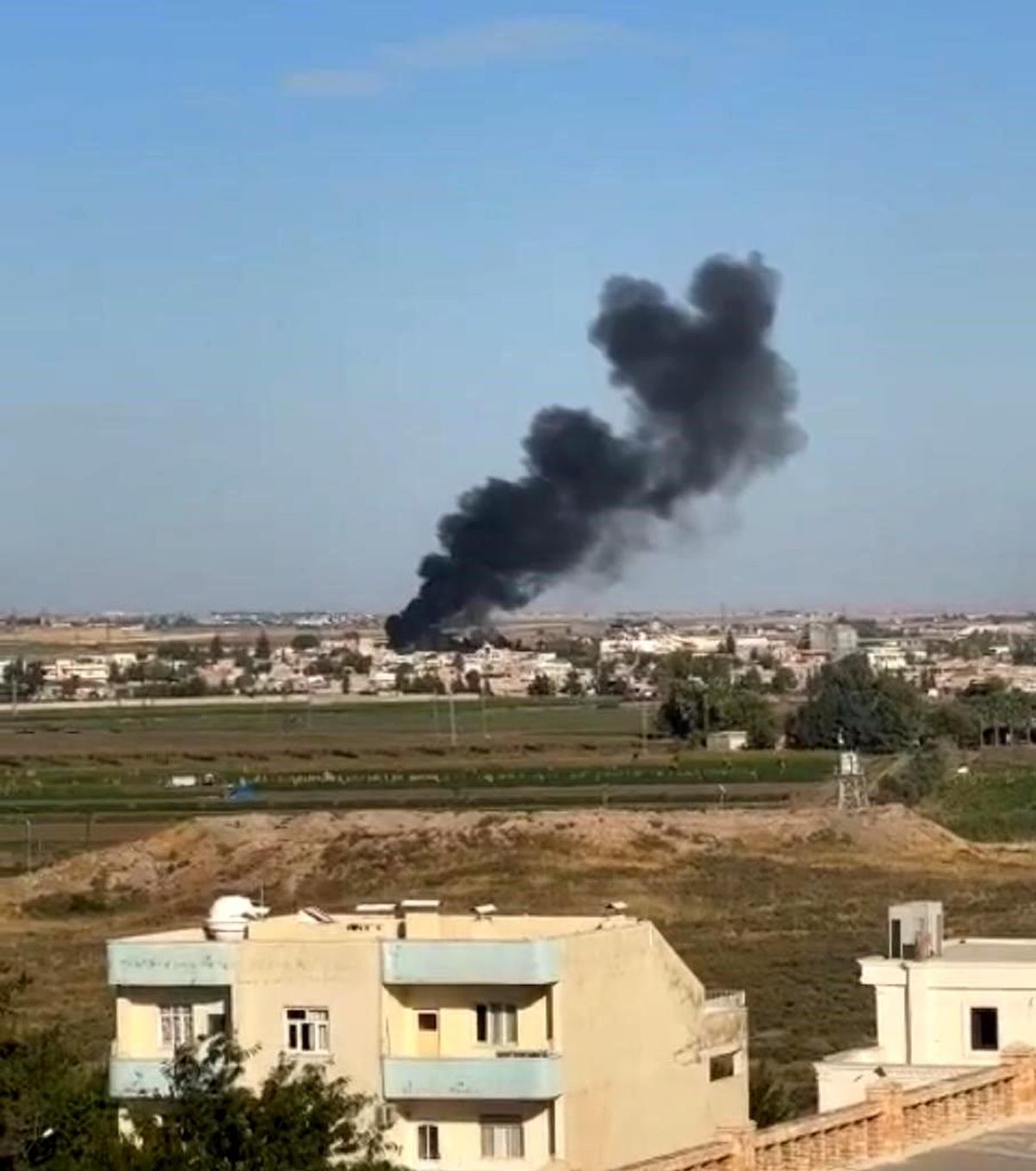 TSK ve MİT'ten terör hedeflerine operasyon: Teröristlere ait sığınaklar ve depolar vuruldu