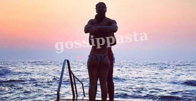 Aşk dolu dizgin devam ediyor! Şükrü Özyıldız ve Sibil Çetinkaya sarmaş dolaş Aşk dolu dizgin devam ediyor! Şükrü Özyıldız ve Sibil Çetinkaya sarmaş dolaş