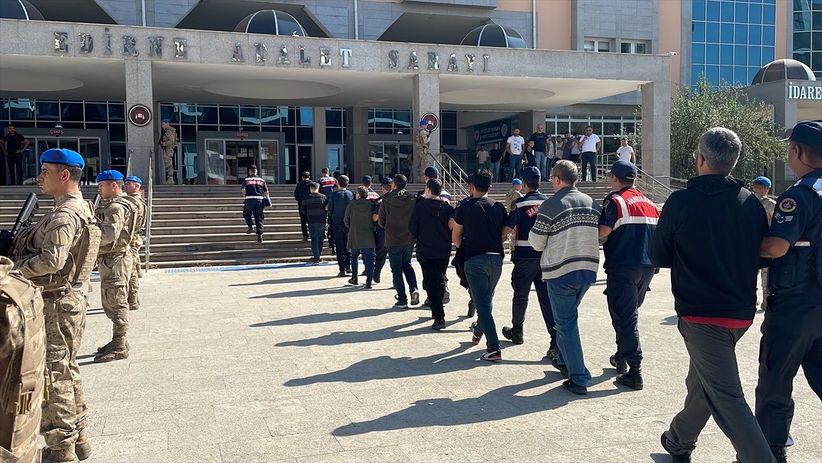 Edirne'de FETÖ mensubu 27 şüpheli yakalandı