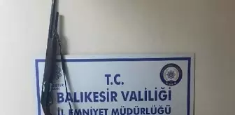 Erdek'te Tarihi Eser Operasyonu: Çok Sayıda Sikke Ele Geçirildi, 3 Şüpheli Gözaltına Alındı