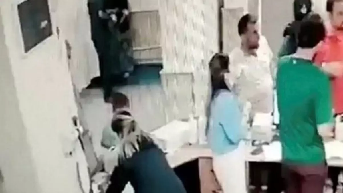 'Benim karıma bir erkek nasıl iğne yapar?' diyerek hemşirenin burnunu kıran saldırgan hakkında tutuklama kararı verildi