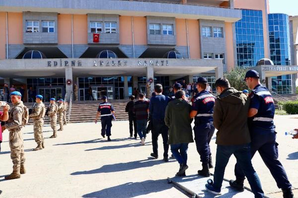 Edirne'de 27 FETÖ şüphelisi yakalandı