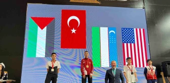 Canik Belediyespor Kulübü Milli Sporcusu Mustafa Eren Doğan, Dünya Şampiyonu Oldu