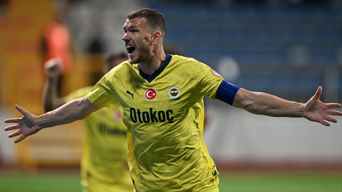 Edin Dzeko, Fenerbahçe'nin bu sezon en erken deplasman golünü attı