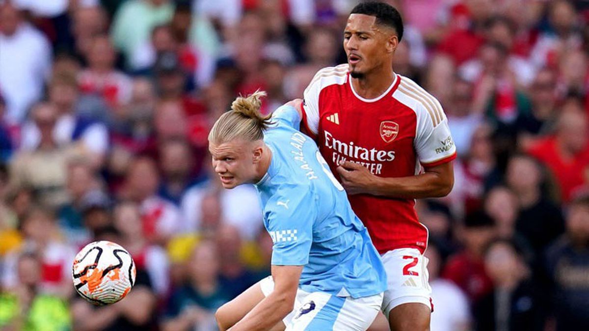 İşte Premier Lig bu! Arsenal, Manchester City'i 8 yıl sonra devirmeyi başardı