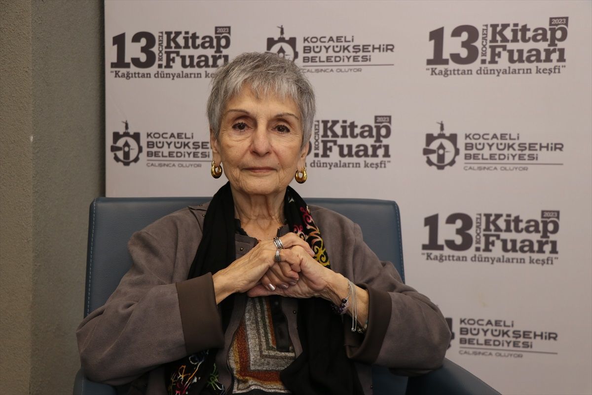 İstiklal Marşı şairi Mehmet Akif Ersoy'un torunu Selma Argon Ersoy, dedesini anlattı