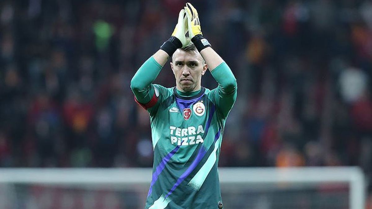Doktorların söyledikleri umurunda olmadı! Muslera'dan Galatasaray için büyük fedakarlık