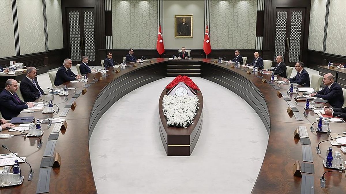 KABİNE TOPLANTISI SONUCU NE OLDU? Emekli maaşları ne kadar oldu, emekliye müjde var mı? Cumhurbaşkanı Erdoğan açıklıyor…