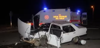 Konya'da kavşakta otomobiller çarpıştı, 8 kişi yaralandı