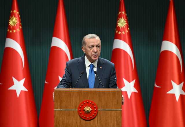 Son Dakika! Cumhurbaşkanı Erdoğan: Emeklilere tek seferlik 5 bin TL ödeme yapmayı kararlaştırdık