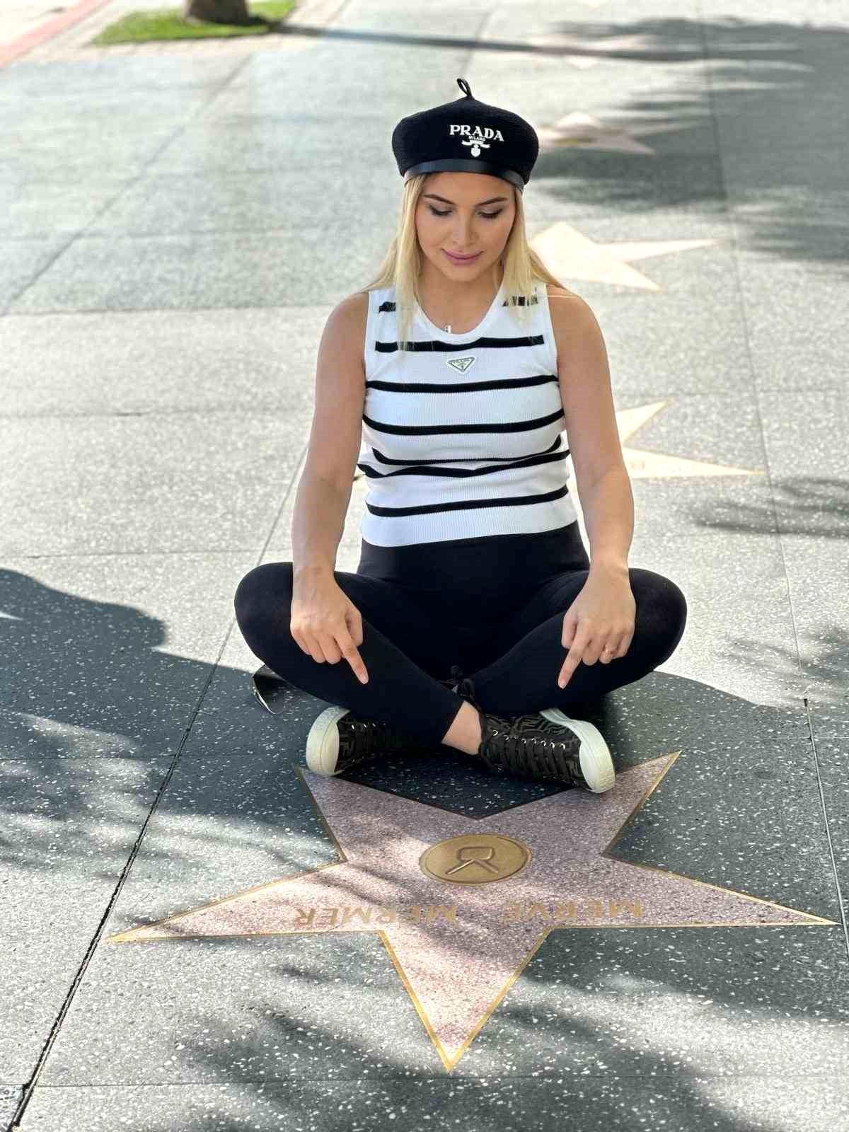 Merve Mermer Hollywood Şöhret Yolu'nda Yıldız Sahibi Oldu