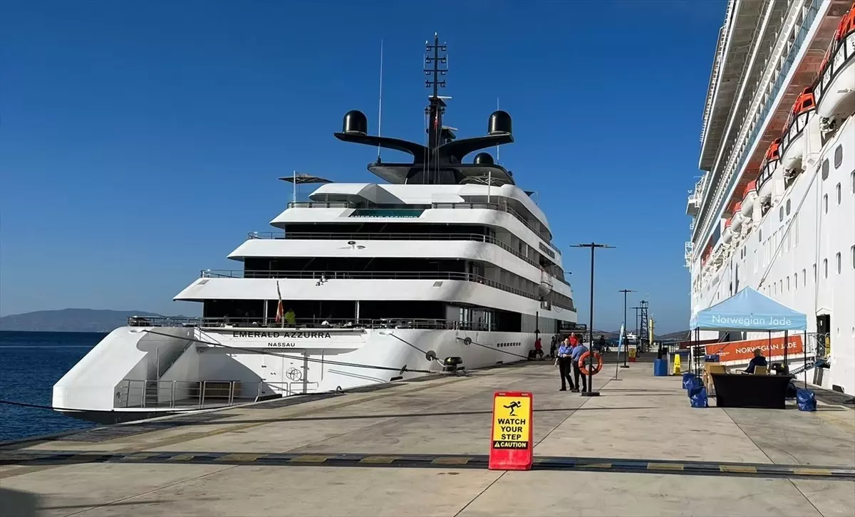 Bahamalar Bayraklı Kruvaziyer Bodrum'a Geldi