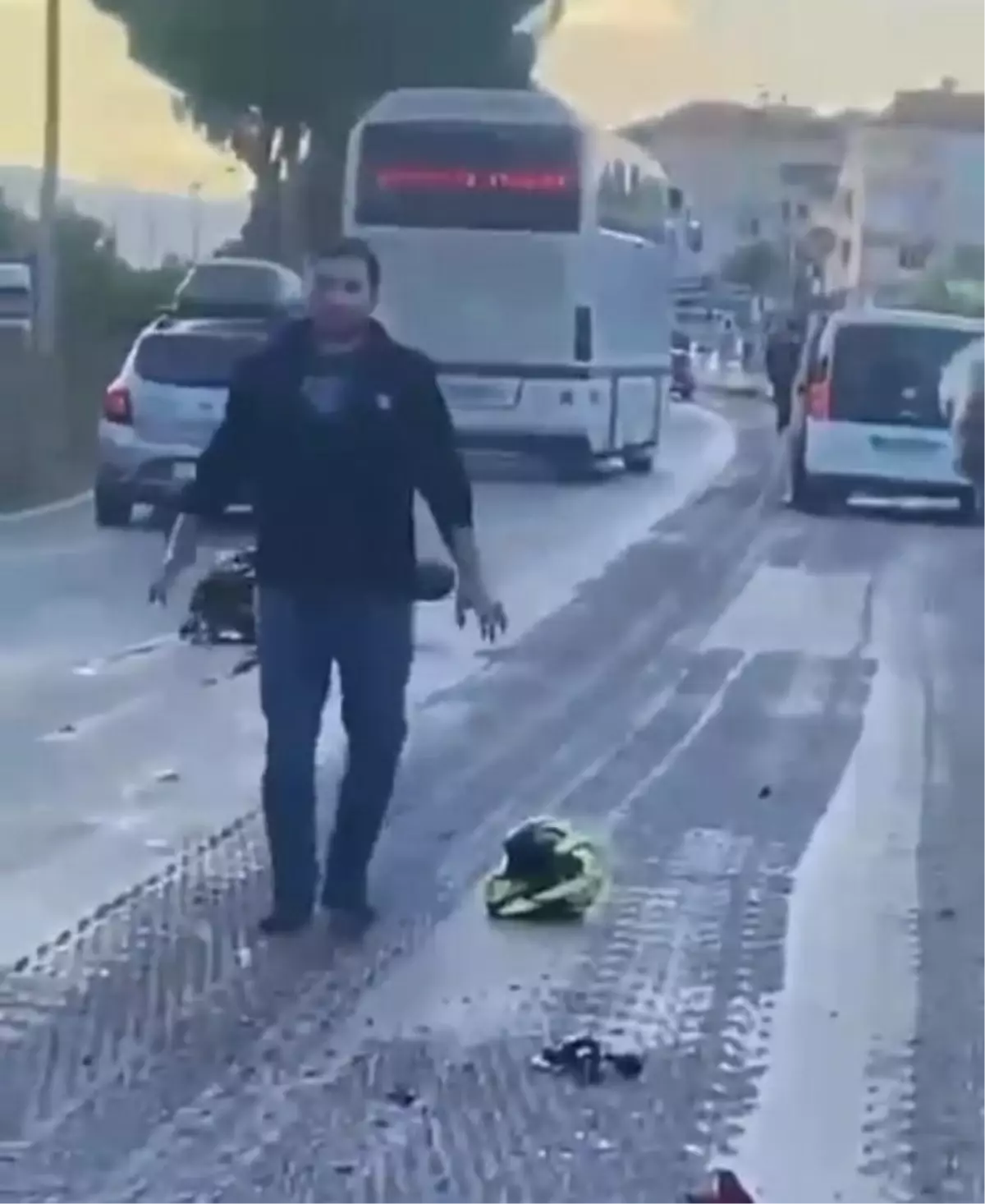 Çorum'da Motosikletle Bisiklet Çarpıştı: İki Sürücü de Ağır Yaralandı