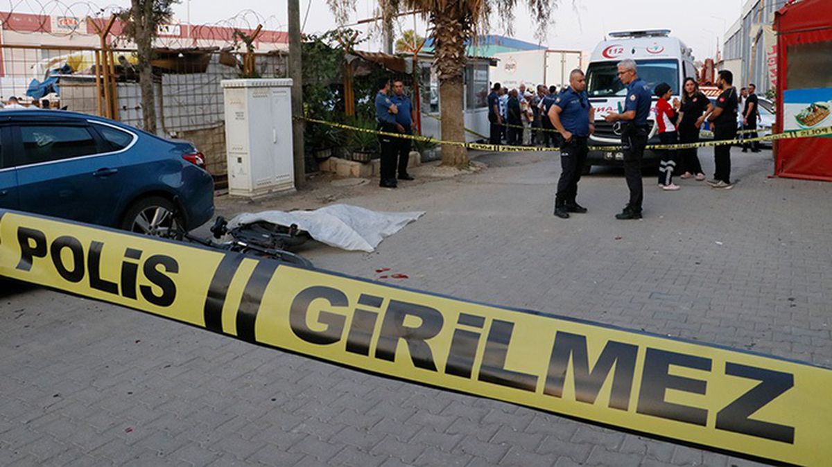 Güvenlik görevlisi baba, oğlunu elektrikli bisiklet sürdüğü sırada av tüfeğiyle öldürdü