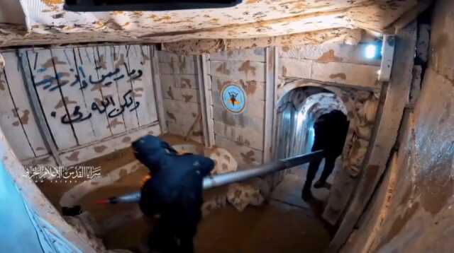 İsrail'e gözdağı! Hamas yeraltı tünellerinde sakladığı füzelerin görüntülerini yayınladı İsrail'e gözdağı! Hamas yeraltı tünellerinde sakladığı füzelerin görüntülerini yayınladı