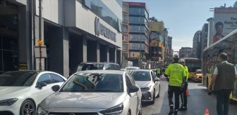 Kadıköy'de Dron Destekli Denetimde Yayalara Geçiş Hakkı Vermeyen Sürücülere Cezai İşlem
