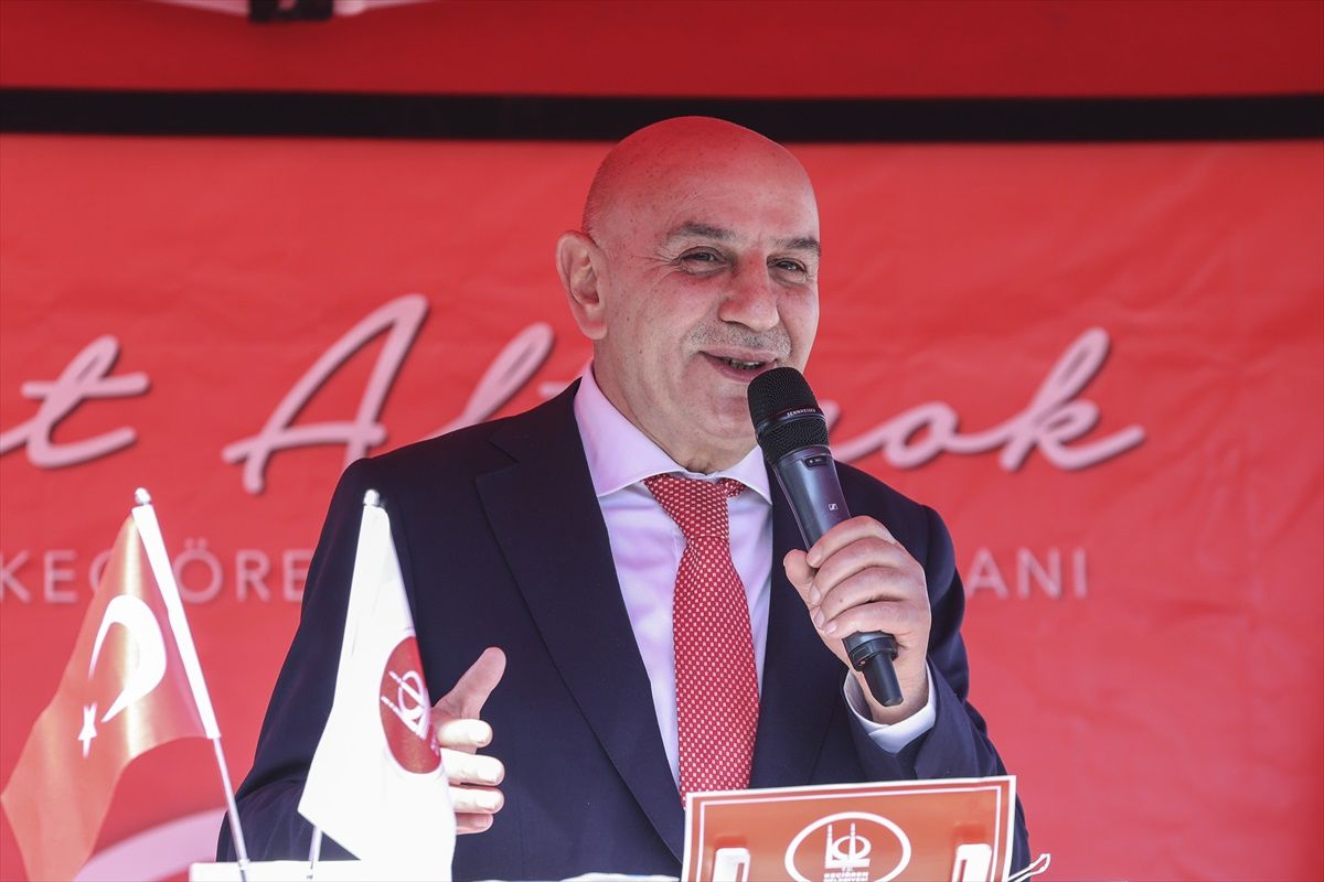 Keçiören Lavanta Bahçesi Spor Salonu'nun temeli törenle atıldı