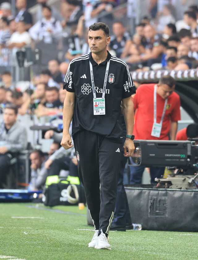 Takımın başına mı geçiyor! Beşiktaş'ta Burak Yılmaz kararı