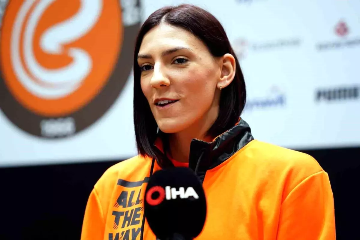 Eczacıbaşı Dynavit'in başarılı voleybolcusu Tijana Boskovic: 'Bu sene bol kupalı, başarılarla dolu bir yıl olacak'