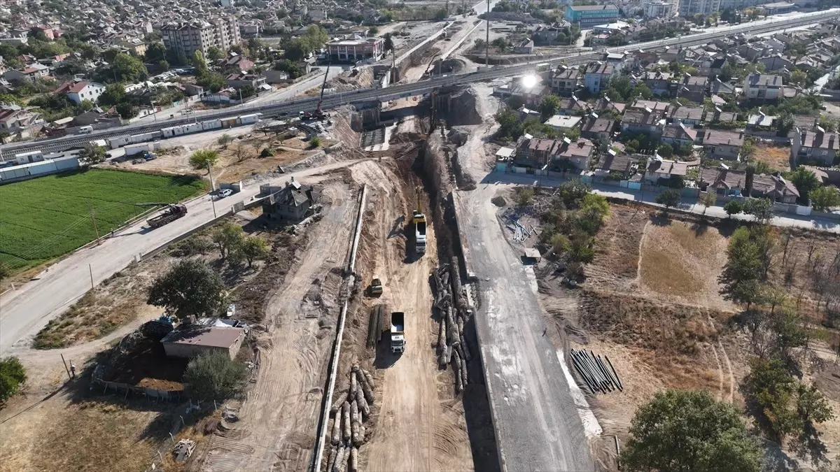 Konya'da köprülü kavşak ve alt geçit çalışmaları devam ediyor