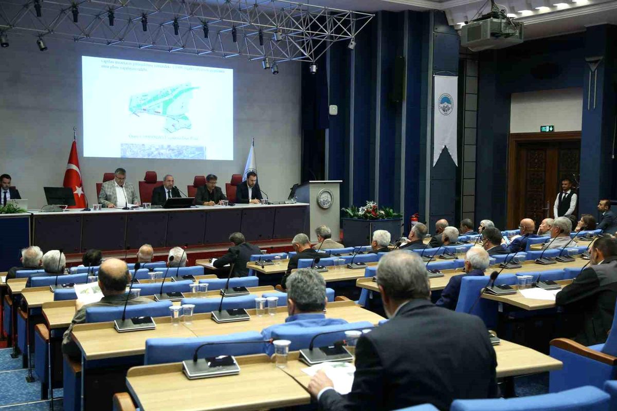 Kayseri Büyükşehir Belediyesi'ne 2,5 Milyar TL Ek Bütçe Verildi